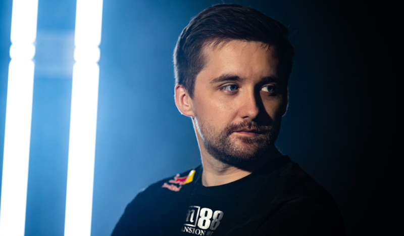 HJELM1 已经离开 GamerLegion Academy ，并在寻找新的项目