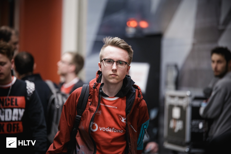 CS2补丁：Valve修复了游戏玩法错误、手雷问题，并更新了Jura地图