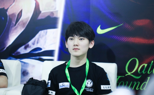 阿莱鳄鱼哈！迅豹女屠杀狂潮赫瑞奥恩研究i6 JD Gaming 拉回一座城市