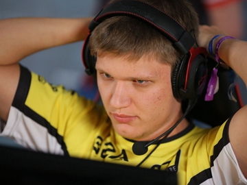 JDG赛后群访 教练：选手们表现很出色了 BP部分处于一些劣势